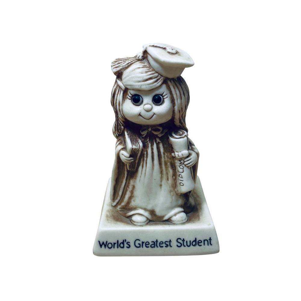 Vintage 1976 R&W Berries Worlds Greatest Student Figurine Girl Graduate 5 Inch